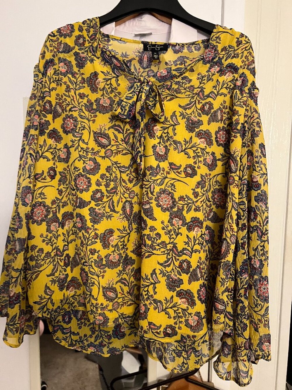 Jessica Simpson Floral Flowy Blouse – Women’s M
